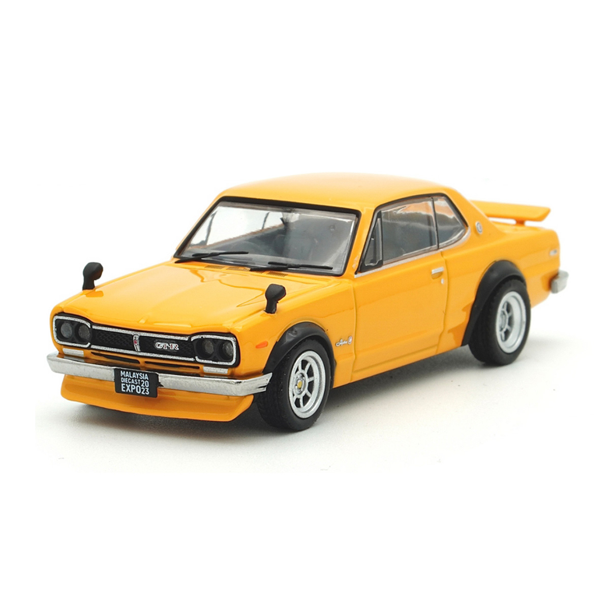 inno-64-nissan-skyline-2000-GT-R-orange-01