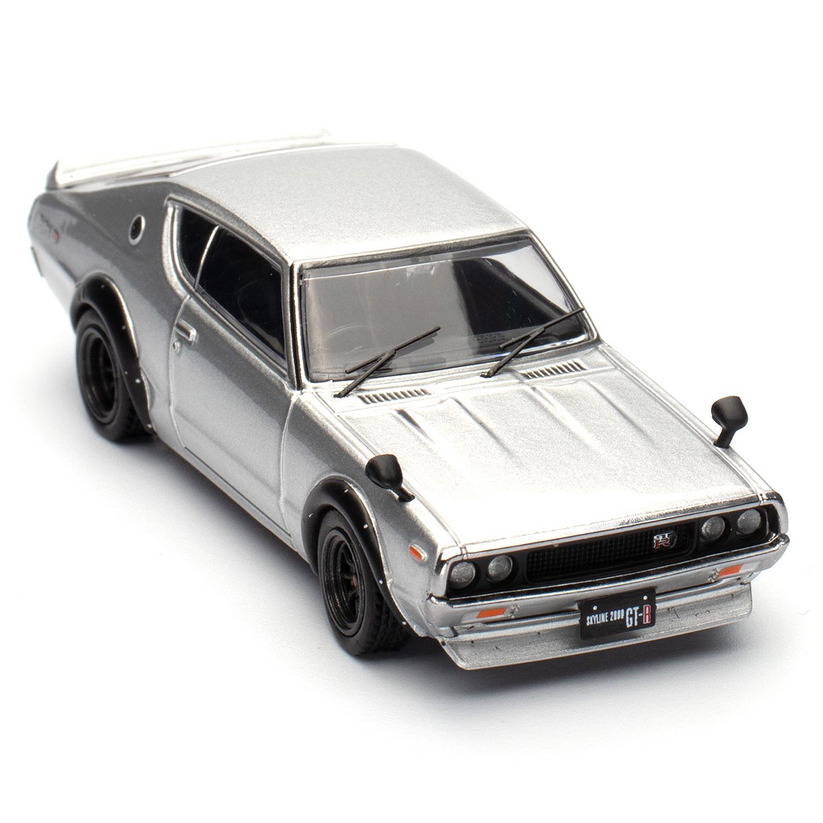 inno-64-nissan-skyline-KPGC110-silver-01