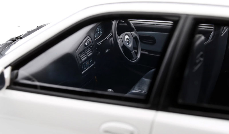 میتسوبیشی لنسر Evo III سفید 1:18 اوتو