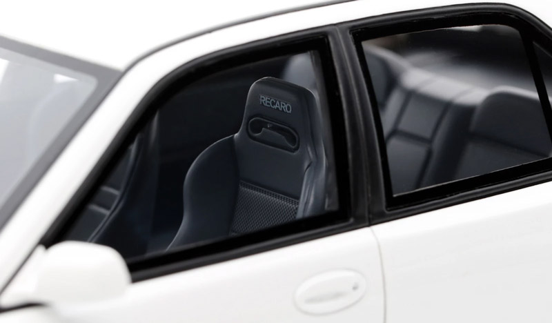 میتسوبیشی لنسر Evo III سفید 1:18 اوتو
