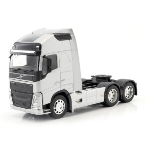 ولوو FH 6x4 نقره ای 1:18 ویلی