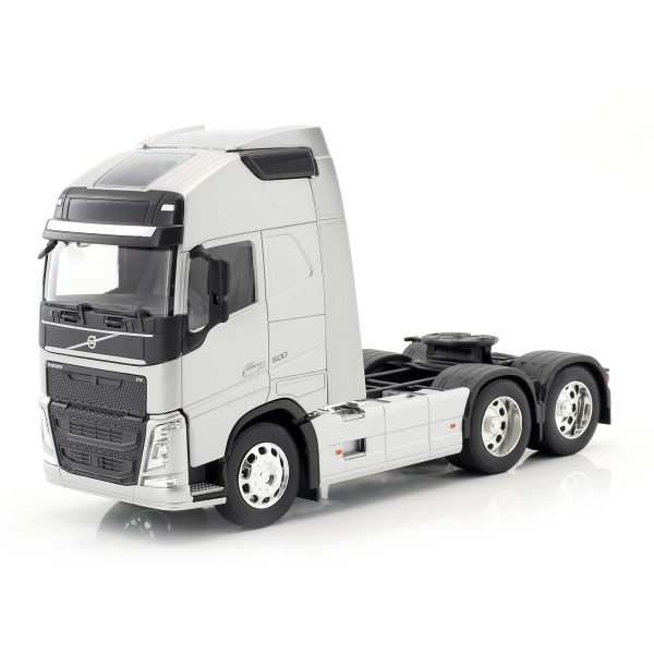 ولوو FH 6x4 نقره ای 1:18 ویلی