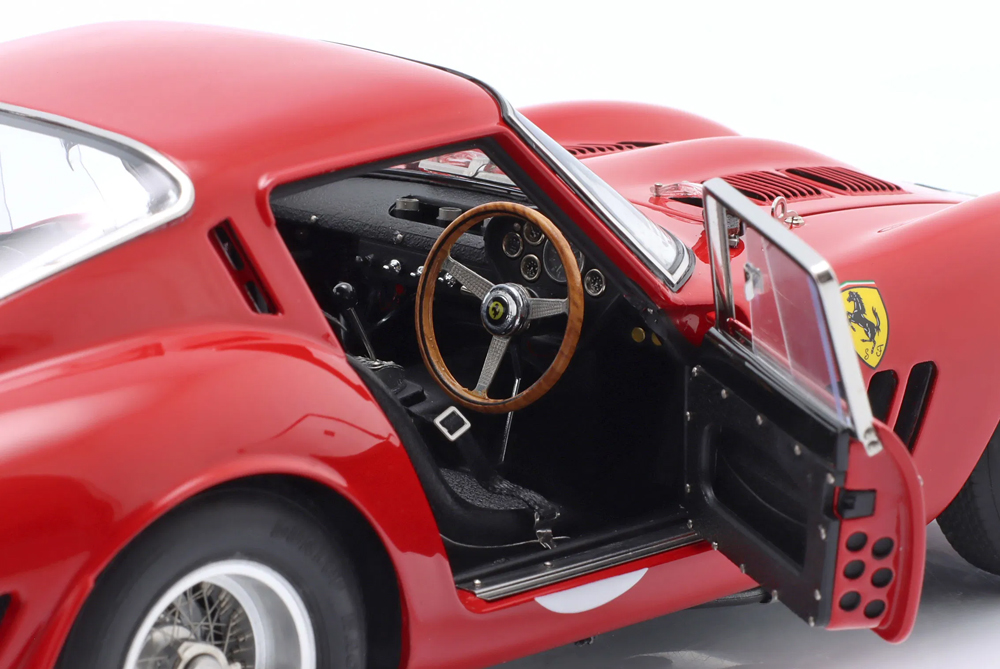 ماکت فراری 250 GTO RHD شماره 11 (سورتیز، پارکس) سال 1962 از برند سی ام سی CMC