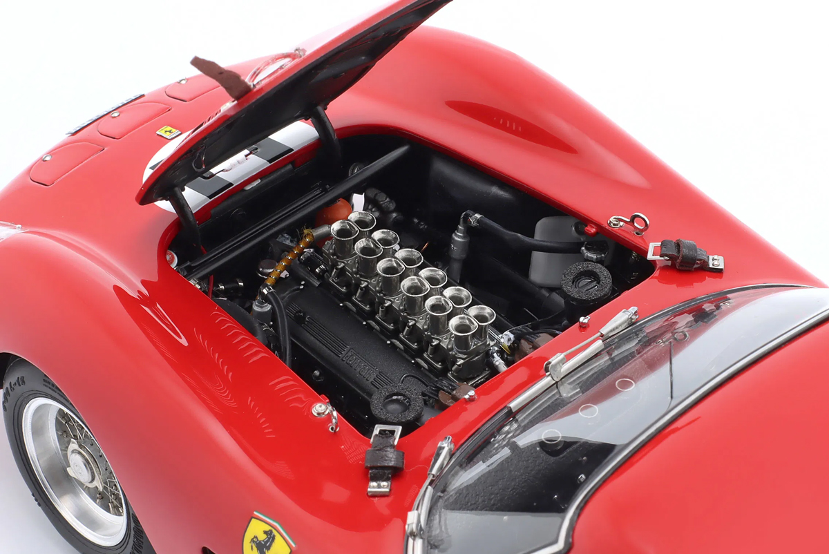 ماکت فراری 250 GTO RHD شماره 11 (سورتیز، پارکس) سال 1962 از برند سی ام سی CMC