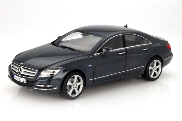  مرسدس بنز کلاس CLS سال 2010 اتاق C218 مقیاس 1:18 ساخت نورو