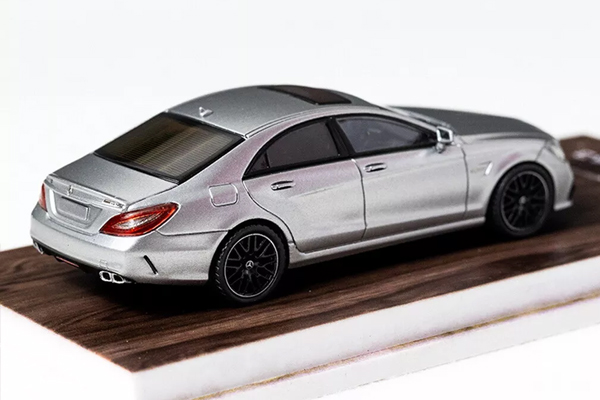  مرسدس بنز CLS63 AMG اتاق C218 مقیاس 1:64 ساخت ام ال