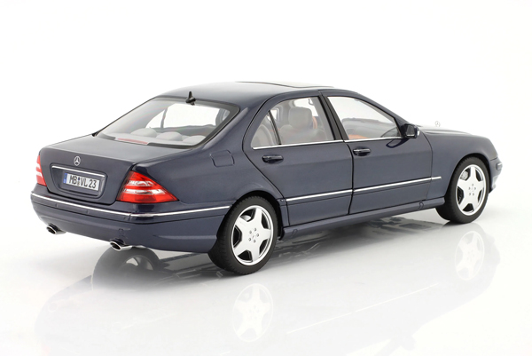 مرسدس بنز اتاق W220