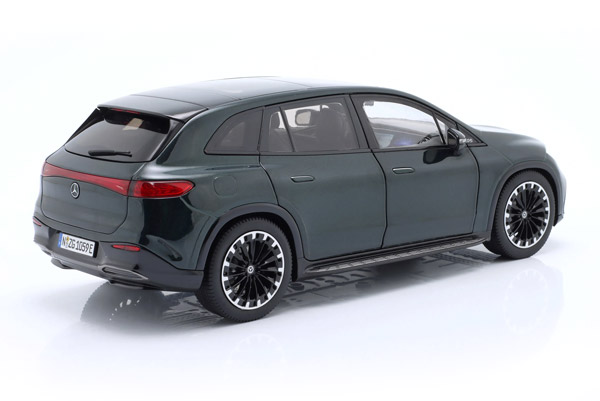 مرسدس بنز EQS SUV اتاق X296