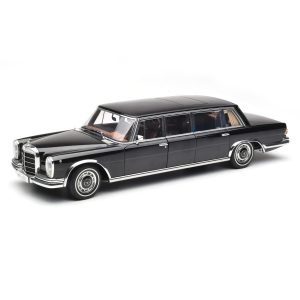 ماکت مرسدس بنز پولمان S600 W100 رنگ مشکی 1:18 از برند اتوآرت Autoart