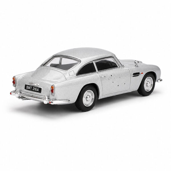 ماکت آستون مارتین DB5 جیمز باند Skyfall رنگ نقره‌ای مقیاس 1:64 از مینی جی تی Mini GT