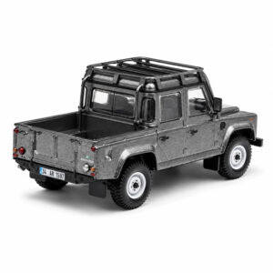 ماکت لندروور دیفندر 110 Crew Cab جیمز باند Skyfall مقیاس 1:64 از مینی جی تی Mini GT